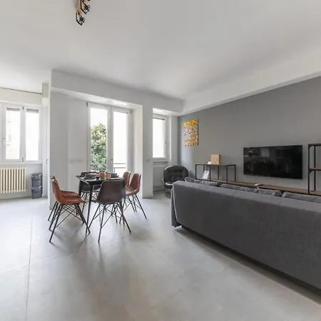 Modern And Comfortable In Cenisio Area Apartman Milánó