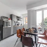 Modern And Comfortable In Cenisio Area * Milánó