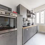 Apartman Modern And Comfortable In Cenisio Area Milánó