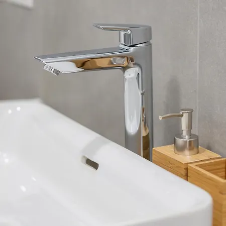 Modern And Comfortable In Cenisio Area Milan