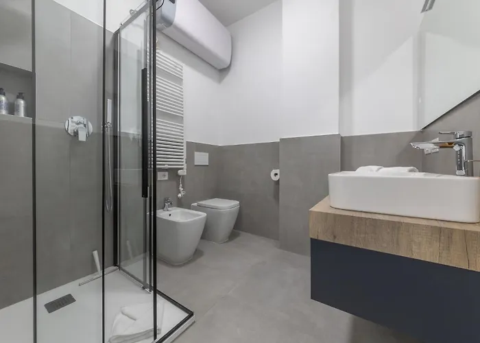 Modern And Comfortable In Cenisio Area Apartament
