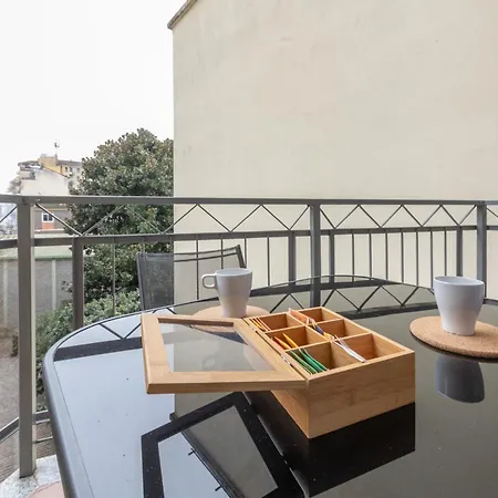아파트 Modern And Comfortable In Cenisio Area